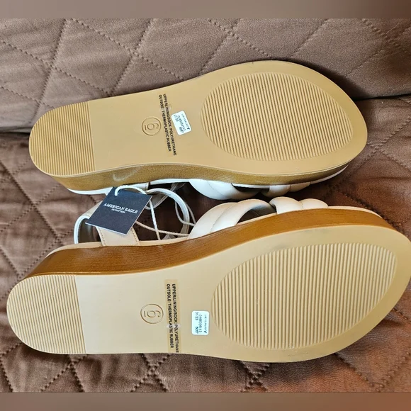 American Eagle Cross Over Padded Wedge (Size 6; Color Bone Khaki) - Picture 4 of 4